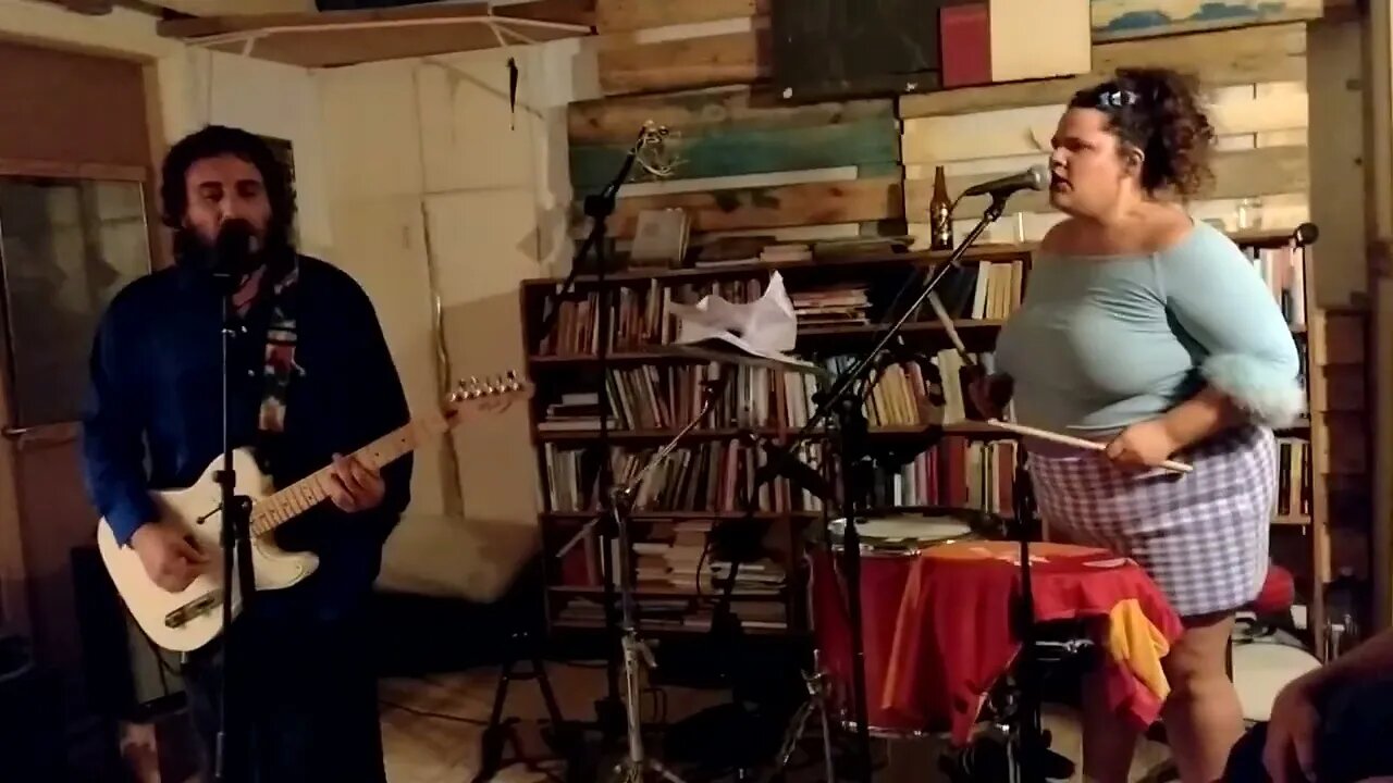 Power Strangers - ישו יש