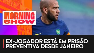 Daniel Alves pede à Justiça espanhola para prestar novo depoimento