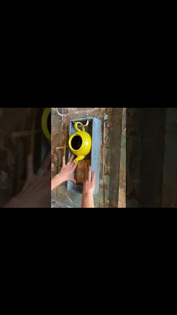 Repurposed Junk / Upcycled into Garden Decor / Trash to Treasure