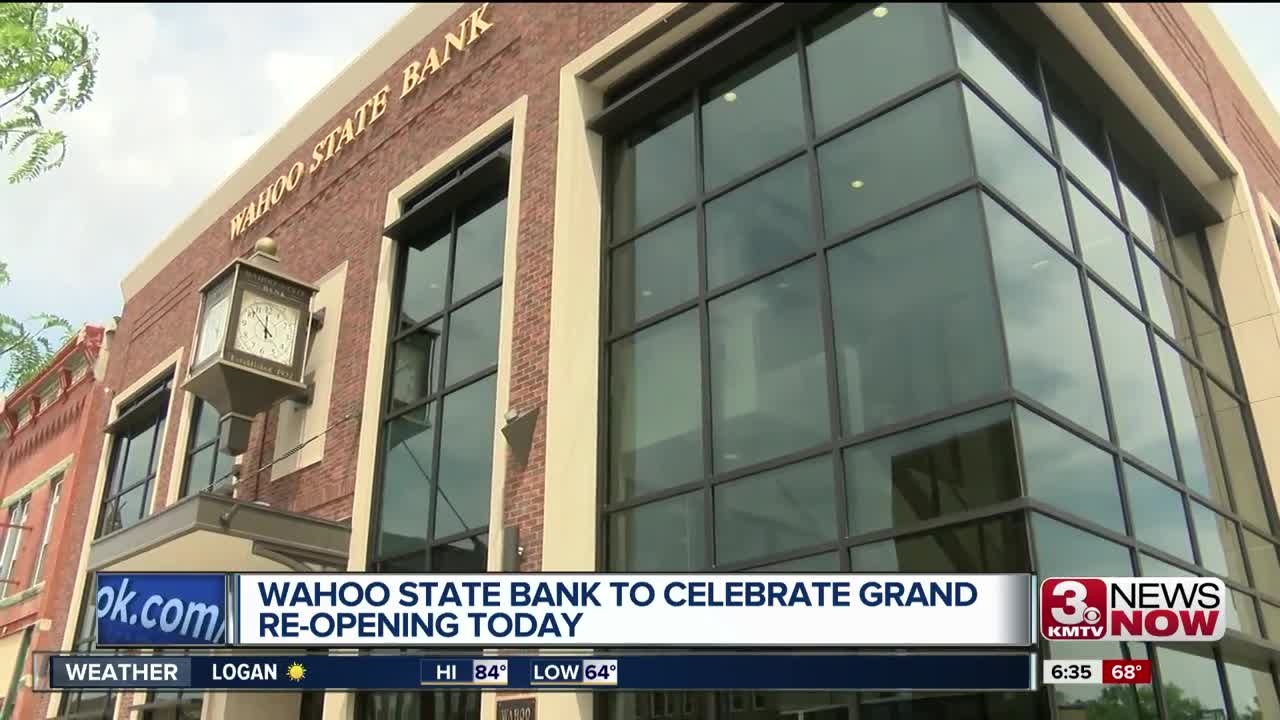 Wahoo State Bank celebrates grand re-opening