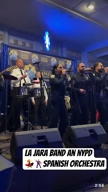New York City police 👮🏽 Spanish orchestra