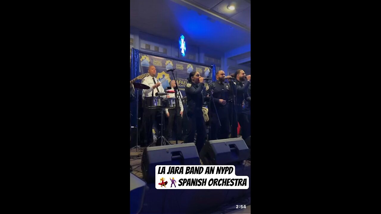 New York City police 👮🏽 Spanish orchestra