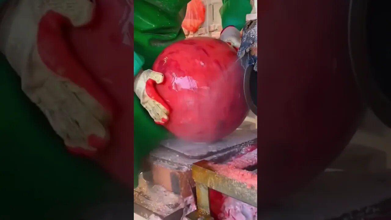 LOoKs NICE but what is that? 🤔 💠#shorts #viral #youtubeshorts #trending #subscribe