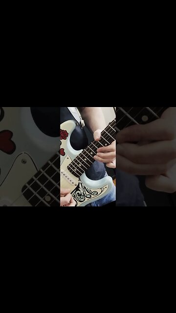 Why do blues licks sound SO GOOD on a strat? #shorts