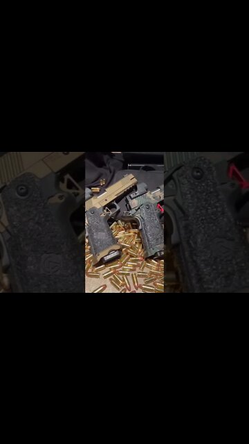 @Cosaint Arms Sexy!!