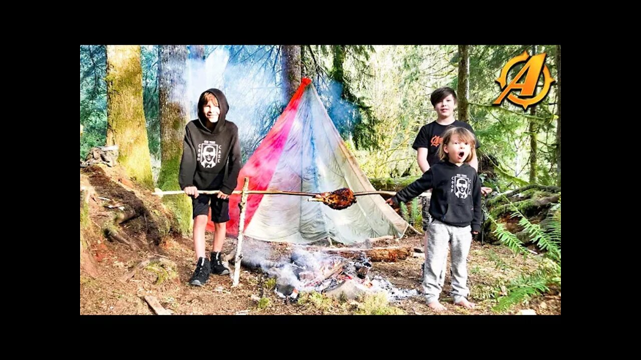 Camping In A Survival Teepee Made From Vietnam Era Parachute + Bushcraft Cot Build