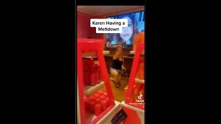 What That Karen Doin? 5