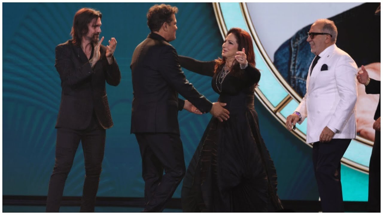 🔴 Noticias 23 11:00 pm: Carlos Vives homenajeado en los Latin Grammy