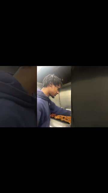 Cooking 🥘👨🏾‍🍳 🆙 some #chicken #meme