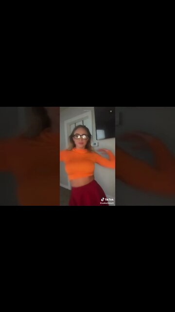 Rate the Girls: Best Velma TikTok Cosplay Compilation #1 👻🧡 (Scooby Doo) #shorts