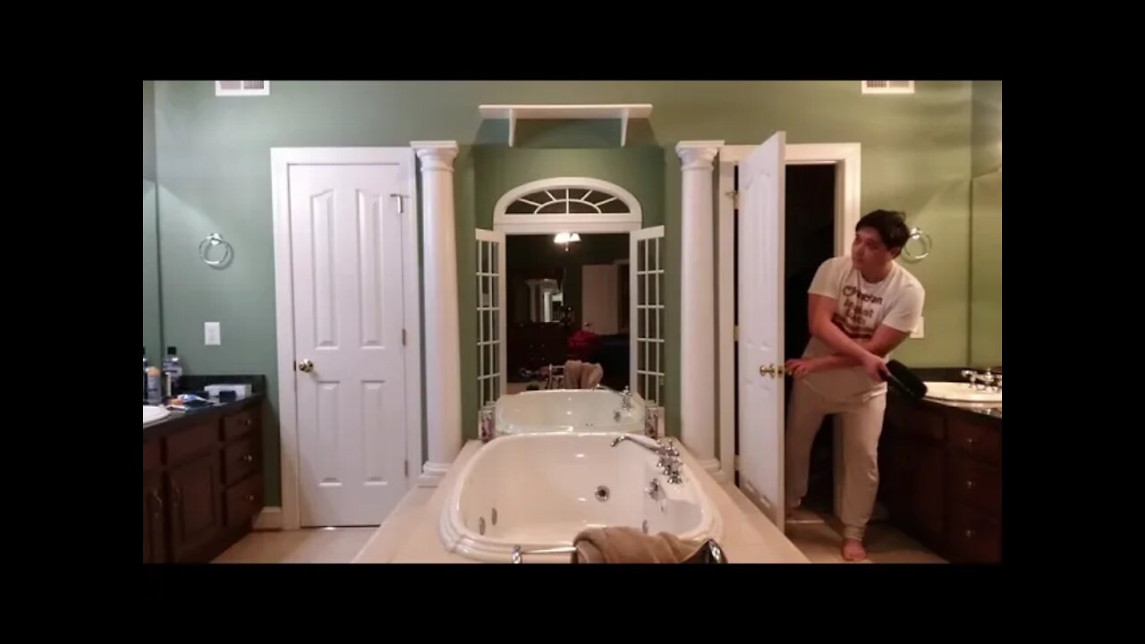 New video illusion the teleported man magic