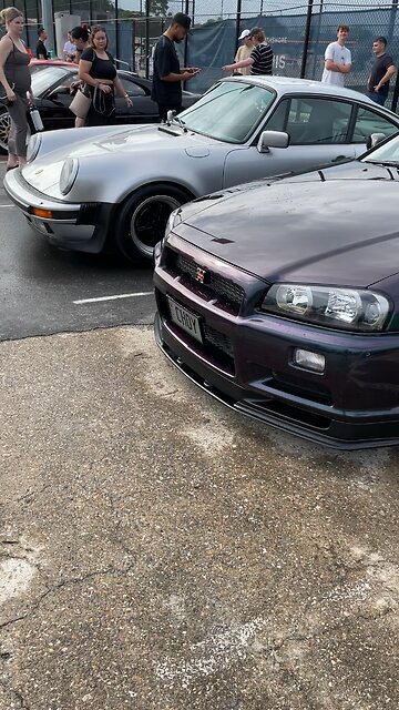 Porsche vs GTR, what’s your favourite?