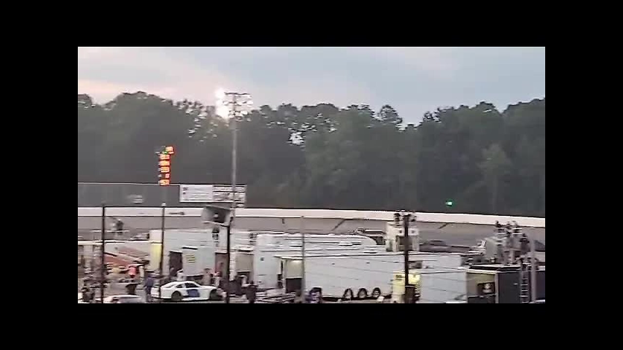 [2024-06-15] Anderson Motor Speedway - 13 y/o battles vs another Young Kid for a win [736WEzApnRM]