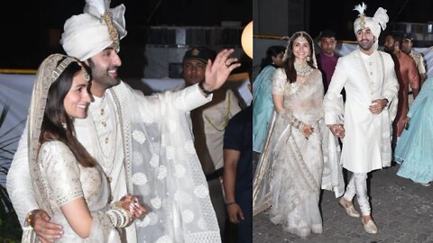 Newly Married Couple Ranbir Kapoor & Alia Bhatt Arrived For Photo opp 😍💕📸