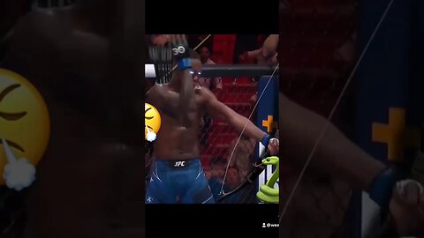 Israel Adesanya knocks out ￼Alex pereira to recapture UFC tittle