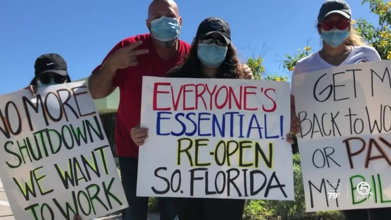 Workers hold protest in West Palm Beach demanding South Florida reopen