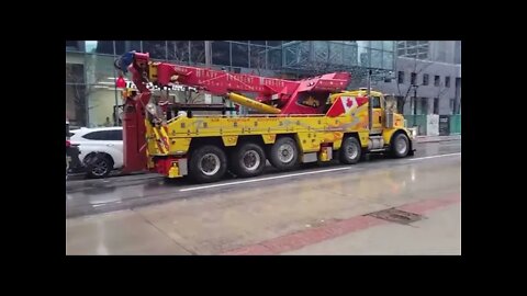 🇨🇦❤️TOW-TRUCK COMES iN SOLiDARiTY❤️🇨🇦 #freedomconvoy