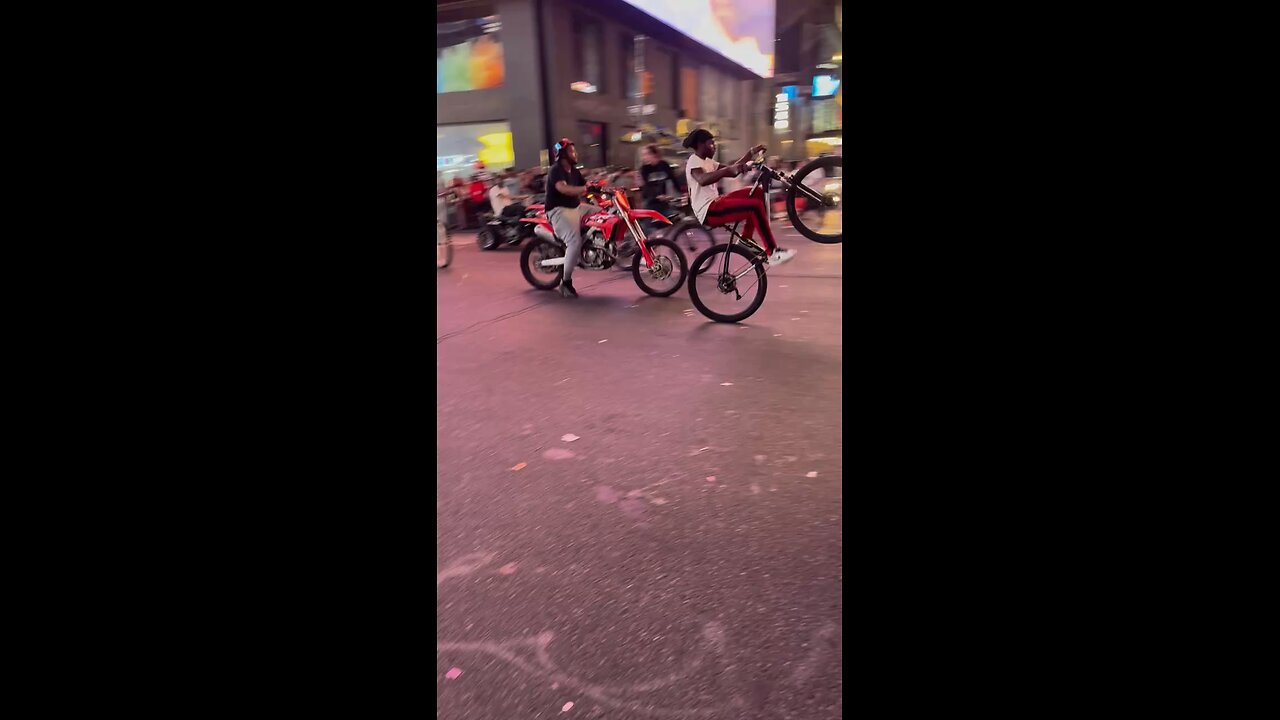 Kids having fun at Manhattan