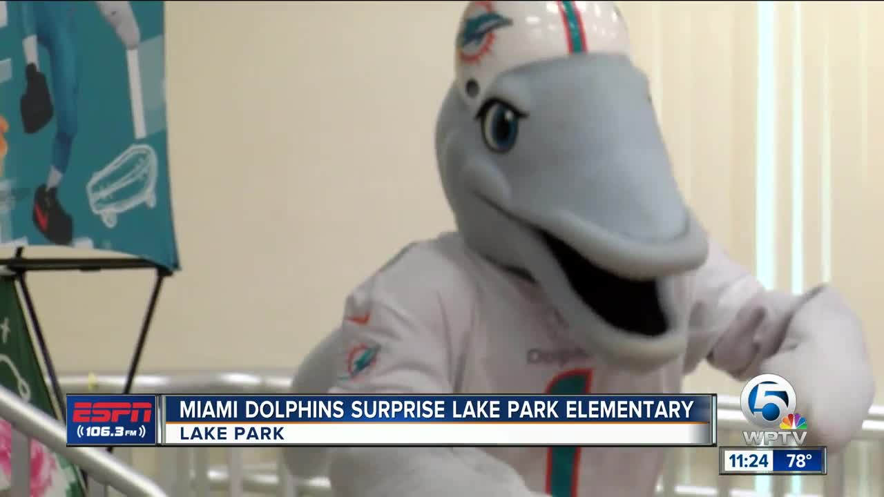 Miami Dolphins Give Back