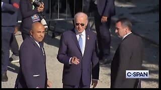 Biden Wanders Around G20 While World Leaders Take Group Photo Without Him