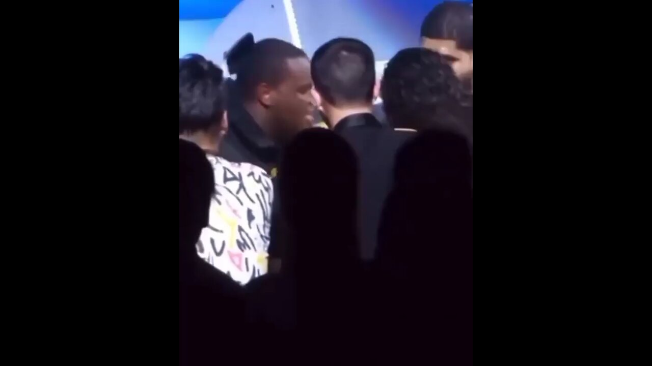 Funny Clip 03 [Anything can happen at the night show]