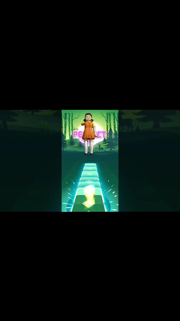 Squid Game play Tiles Hop: EDM Rush! #shorts #squidgame #tileshop