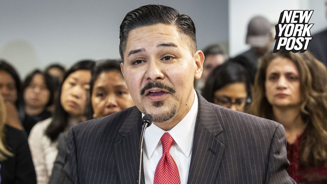 NYC Schools Chancellor Richard Carranza stepping down