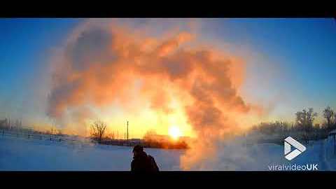 Boiling water freezes in mid air