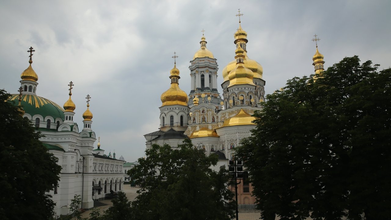 Ukrainian Orthodox Leaders Announce Church's Independence