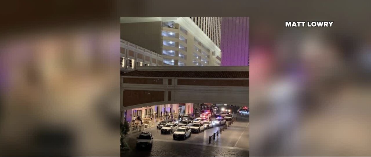 Police: 1 in critical after overnight stabbing at Venetian in Las Vegas
