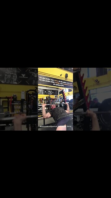 Pode ou não pode tocar a barra no peito no supino #shorts #musculação