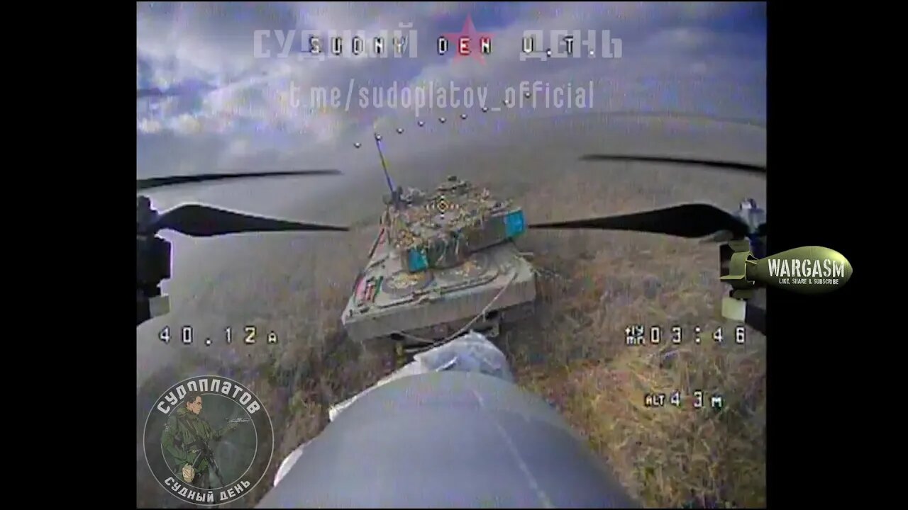 Leopard tank hit with Russian VT-40 kamikaze drone