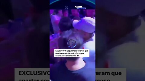 Neymar discutindo durante festival Tardezinha do Samba