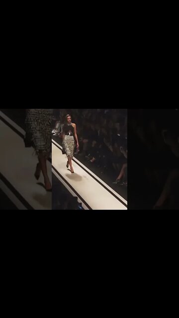 Elisabetta Franchi Spring/Summer 2017 Collection