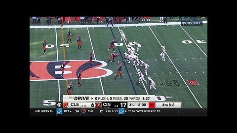 DTR's ridiculous fourth-down scramble ends with sideline dime