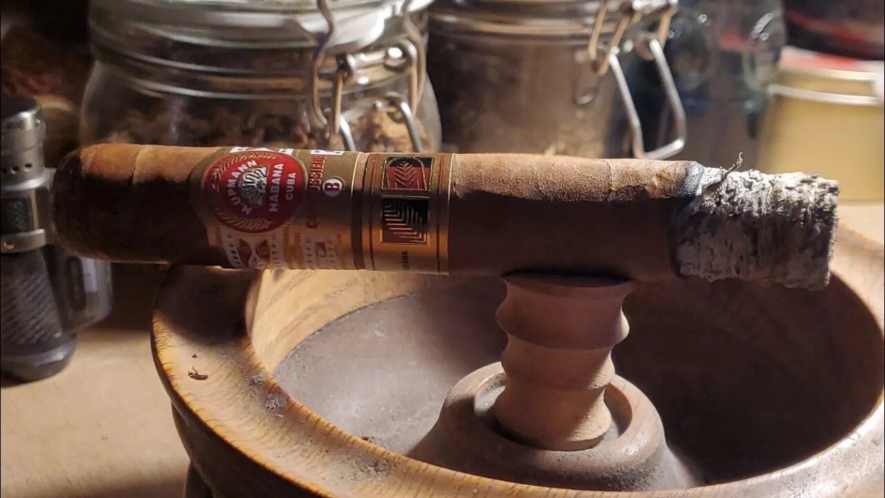 H Upmann Connossieur 2 Cuban Cigar