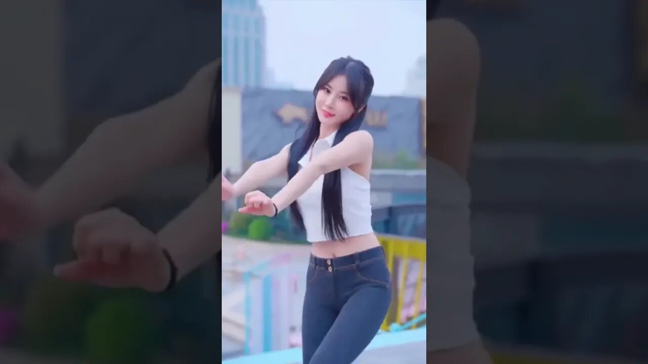 Super Cute Chines Girl Moves Her Body