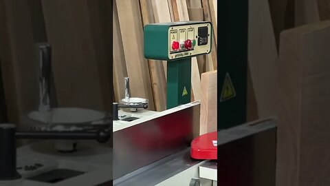 Using A Jointer