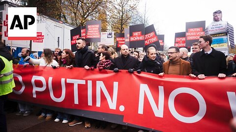 Putin critics march in Berlin to seek democracy in Russia, end to Ukraine war