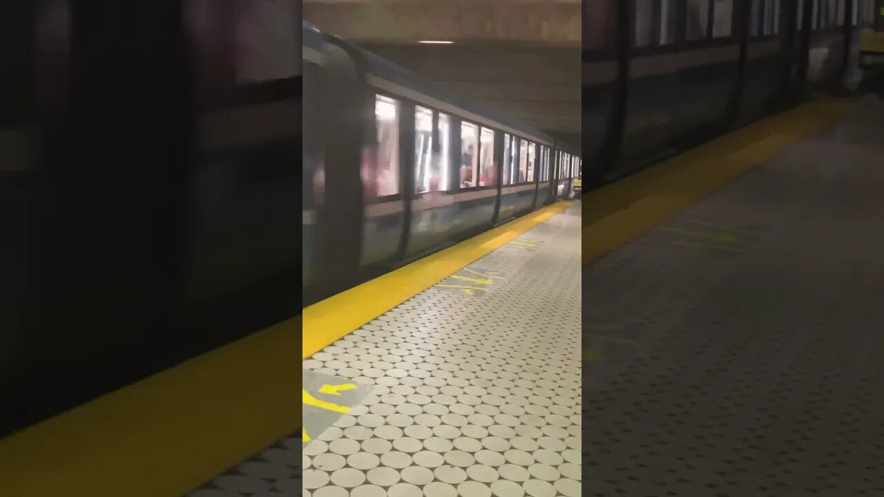 Breathtaking Montréal New metro