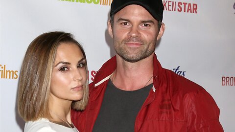 Rachael Leigh Cook And Daniel Gilles Split