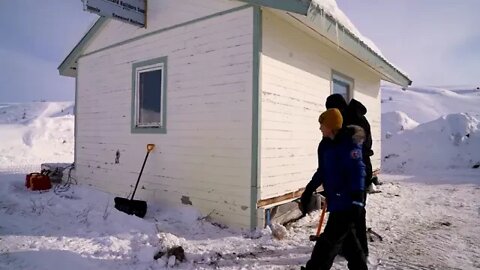 12 $$$$ Arctic Homestead 10 years living off the Alaskan wilderness
