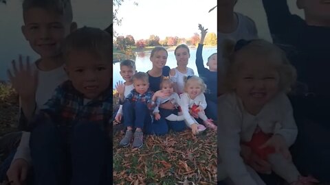 Family with 8 Kids