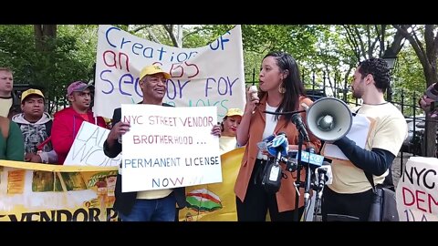 Councilwoman Sandy Nurse Speaks at Street Vendor Project March Outside City Hall 9/29/2022