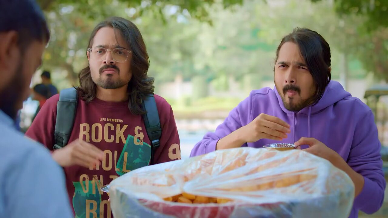 Bhuvanbam panipuri khate huye new video #bbkivines #bhuvanbam #dhindhora #dhindoraepisode1