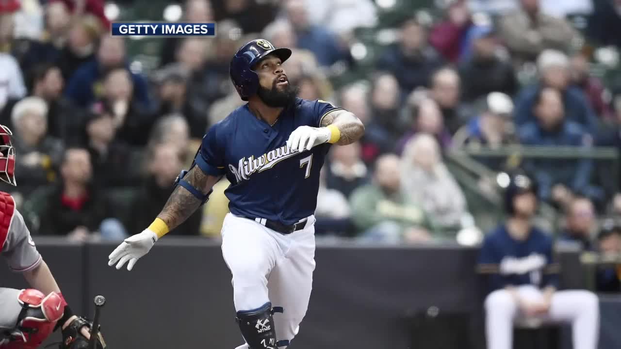 'Ball Hawk': Brewers fan has caught 85 home run balls