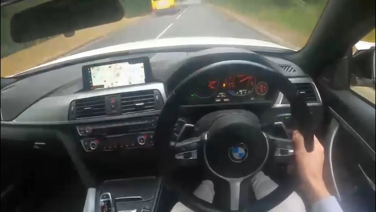 BMW DRIVER DOUBLE CAR OVERTAKE!!