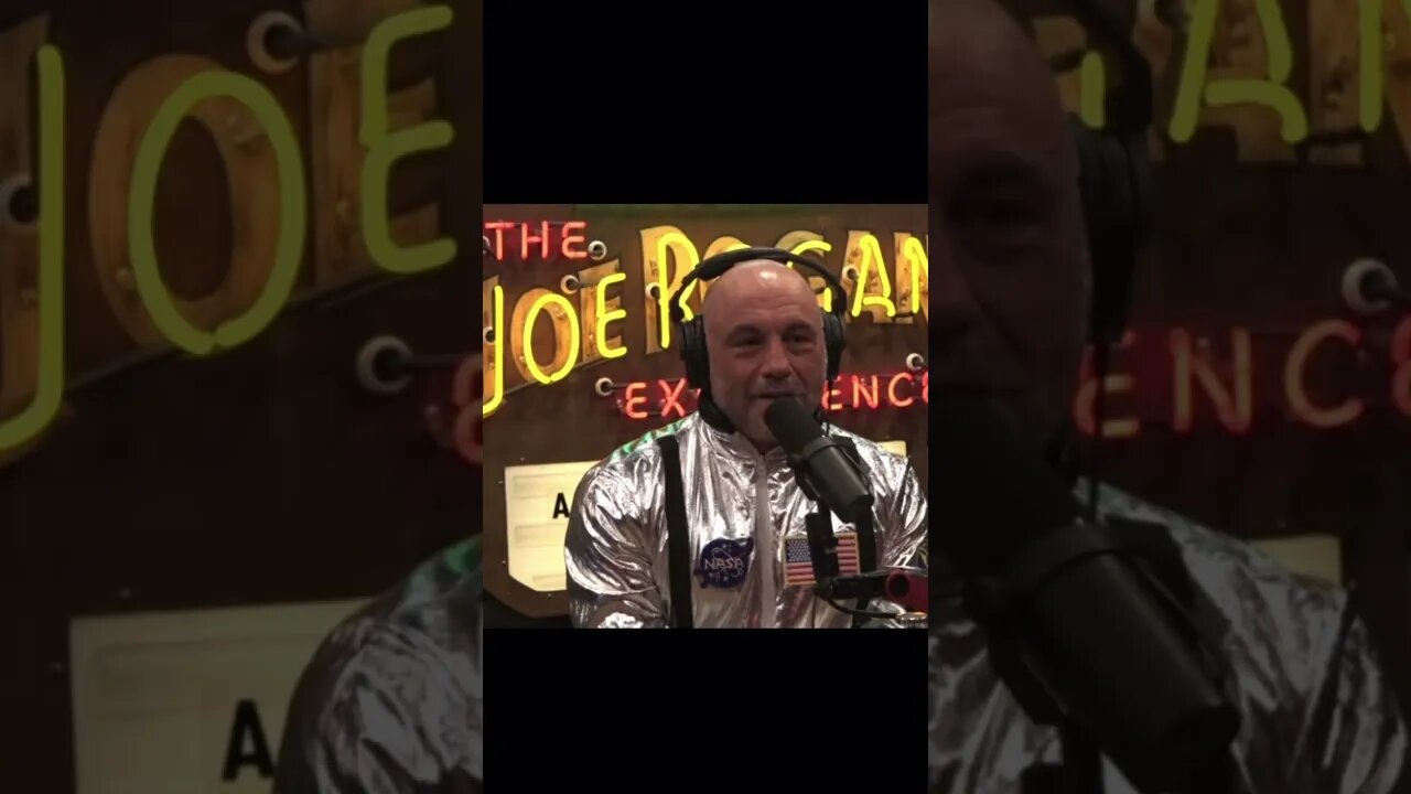 Joe Rogan Talks Chimps with Redban #jreclips #joerogan #shorts #comedy #funnyvideos #trending #lol