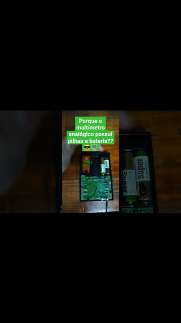 Veja o porque do multímetro analógico ter duas pilhas e uma bateria de 9 volts. 😎🖥️