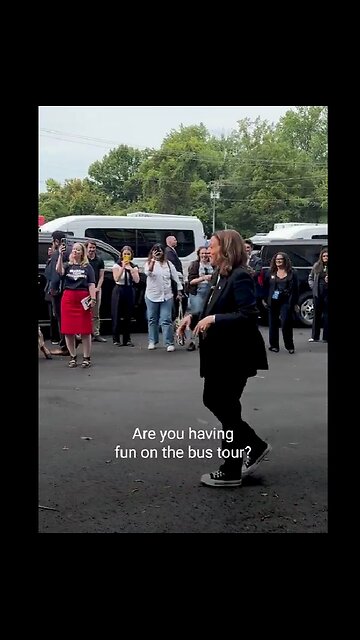 The biggest cringe phony I’ve ever seen.